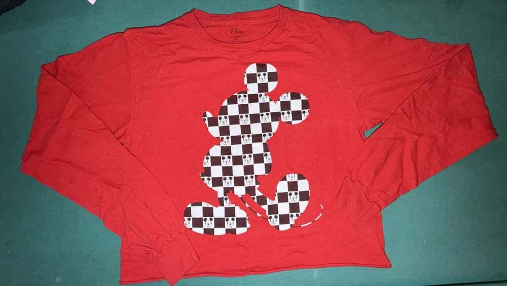 Disney Mickey Mouse Checkerboard Long Sleeve Size S Red Graphic Shirt